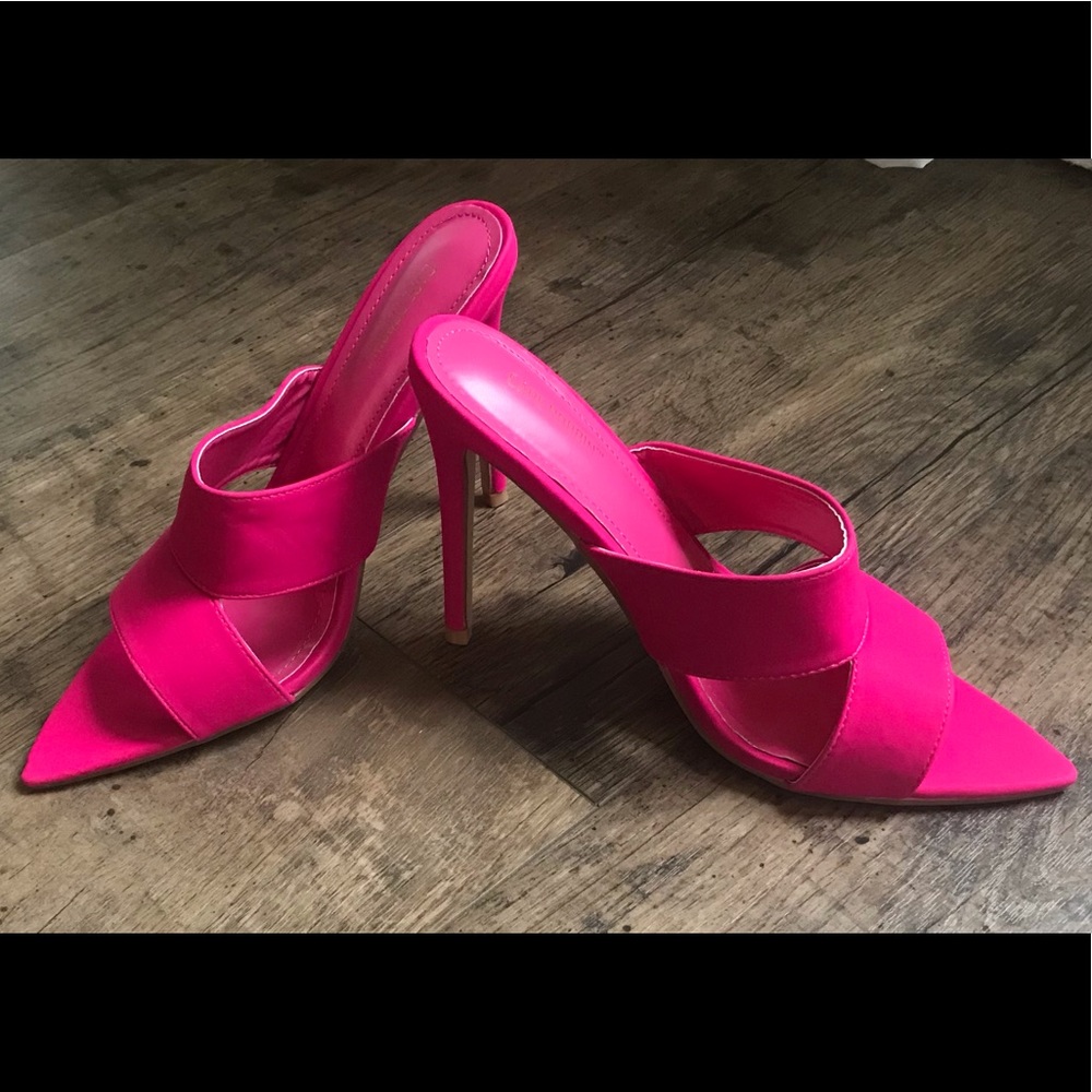 HOT PINK HEELS